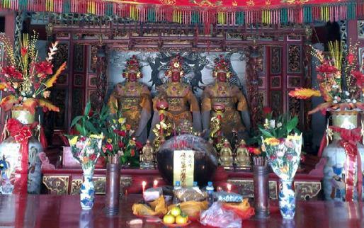 二郎神也劈山救母？他头上的第三个眼睛是什么鬼，象征着什么？