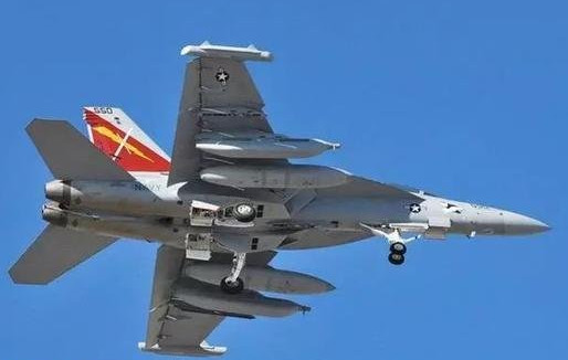 对于歼20战机实力,美国网友评论竟然如此酸?真