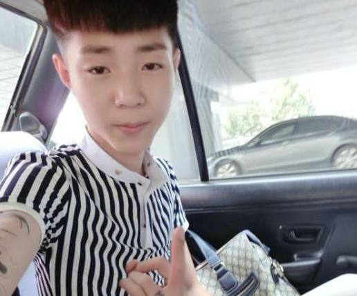 快手喊麦王子高迪近日落魄遭怒怼,网友:你得罪