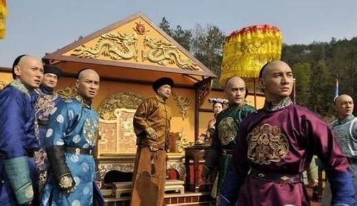 在异常惨烈的九子夺嫡事件中,四阿哥胤禛为何能够笑到最后?