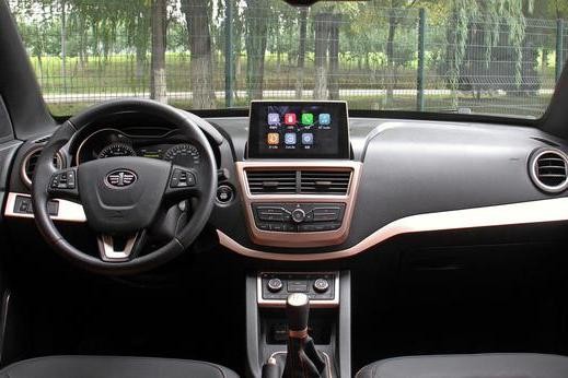 一汽终于发大招：新车刚上市月销破万，配置强劲这价太良心？