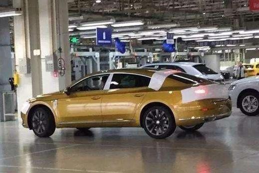 大众新CC已到店! 比奥迪A5帅气, 尾门能起飞, 必将引爆汽车圈!