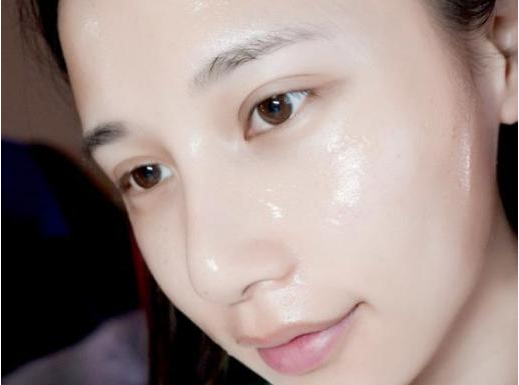 开塞露擦脸,真的护肤除皱?别再被误导了,用错