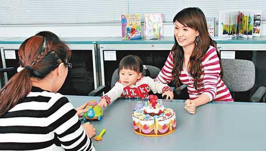 带孩子去幼儿园面试,老师问了几个值得思考的