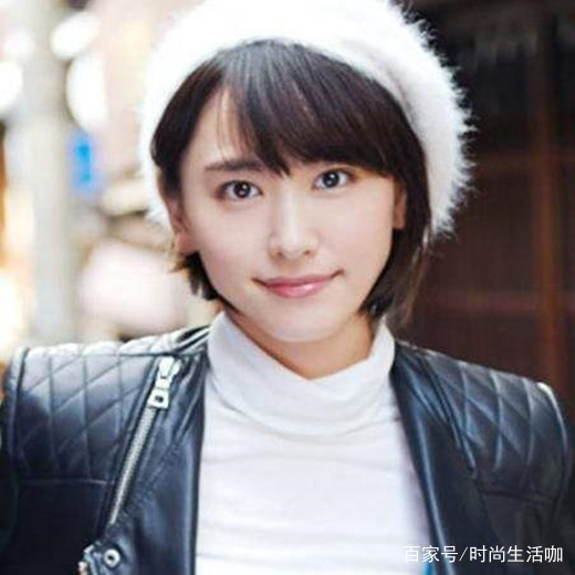 不烫不染的女生短发发型 原来自然短发可以这