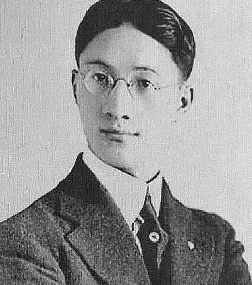 她15岁嫁给浪荡公子徐志摩,7年人妻生活备受冷落