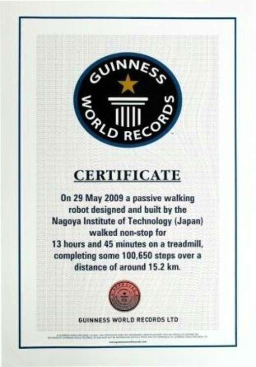 没有任何动力源,这个机器人尽然连续走了13万步