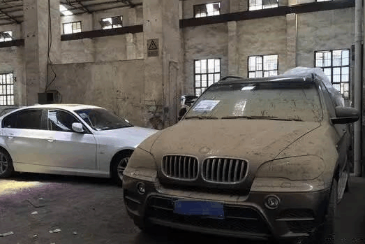 男子10万买了一辆宝马5系泡水车, 花费5万全面修复后租车一年回本