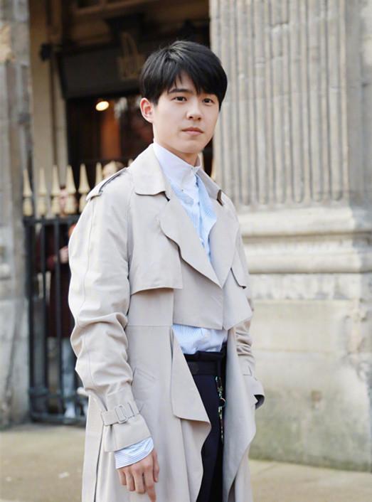 刘昊然风衣_刘昊然风衣照片唐人街