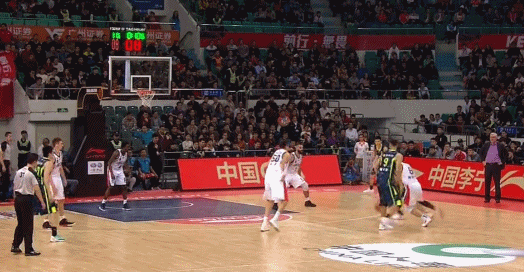 在接触过几名外援之后,朱芳雨并没有看上,不过在最近一名外援进入了