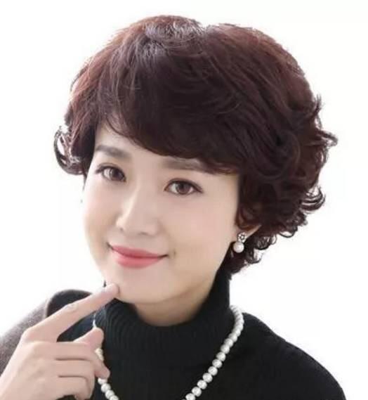发型分享图片《妈妈是个美人,岁月你别伤害她》!