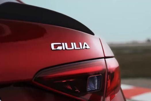 当理想照进现实 环赛道感受阿尔法.罗密欧Giulia的运动之美