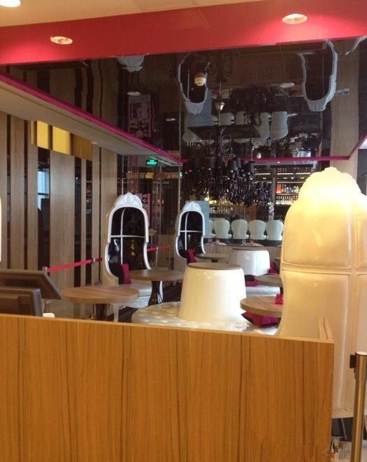 谢娜和小s开了甜品店，一顿390元，你猜现在怎么样？