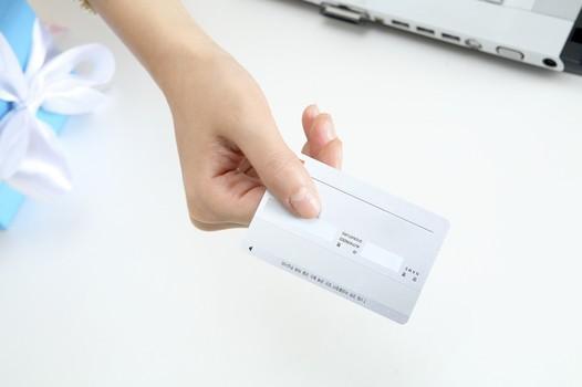 又一个刷屏活动 只要你持有这家银行的信用卡