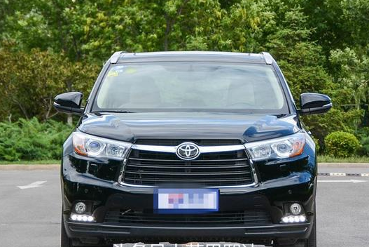 丰田汉兰达在汽车行业所向披靡，开出去绝对有面子！