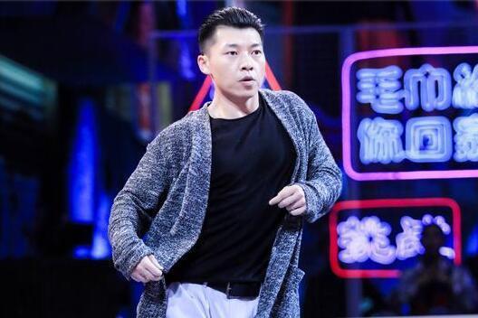 《这就是街舞》最萌选手舞技惊人,石头表白黄