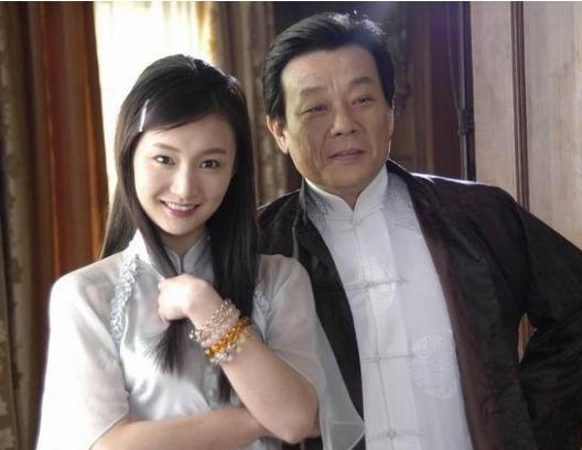 同样是一夫多妻,63岁寇世勋坐拥双妻其乐融融