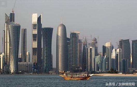 亚洲有个国家穷的只剩下钱,人均收入近百万,每