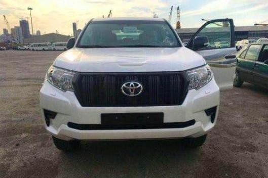 后悔买进口普拉多了，中东买菜车，操控不如宝来