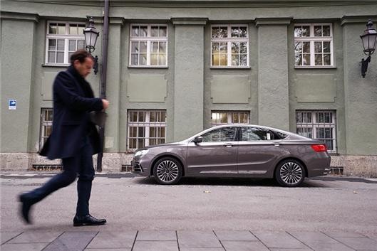 走上国际舞台，中国汽车迎来新转机