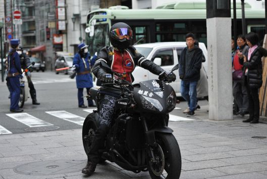 为什么日系大排量车都卖给国外,看看这些车载