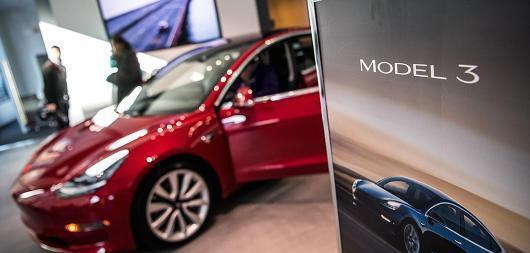 美杂志评特斯拉Model 3：驾驶感强，但缺陷也不少