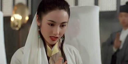 新版《倚天屠龙记》赵敏和周芷若是由她们扮演，回顾历任扮演者