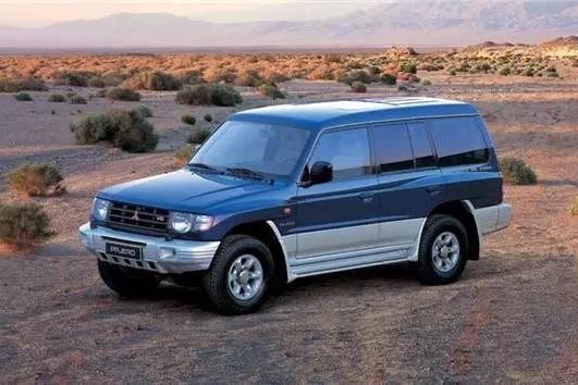 全球公认的硬派越野车，只要十万块就能开回家！