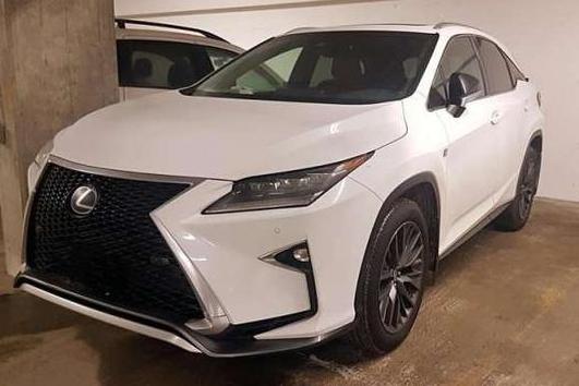 比奔驰宝马还受美国人欢迎的丰田车 雷克萨斯RX比路虎还霸气