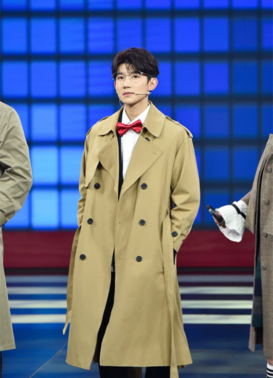 刘昊然的风衣_刘昊然手机壁纸(2)