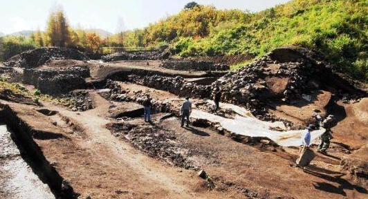 九龙抬尸棺真的如此神秘吗,万奴王是什么人物