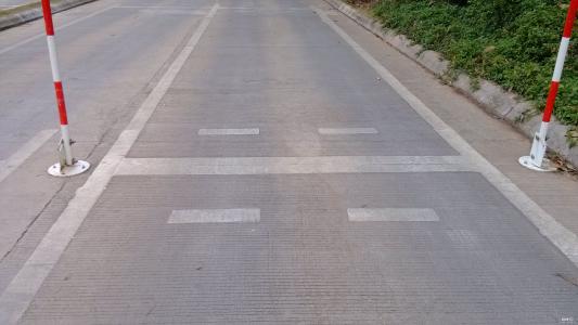 衢州科目二细节技巧丨上坡定点停车与起步，边线30厘米怎么控制？