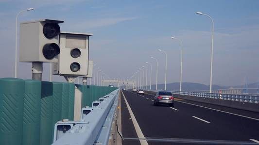 2018年起新交规实行,不认识这5种摄像头,给3本