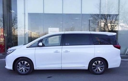 广汽传祺GM8 真的是别克GL8的终结者？