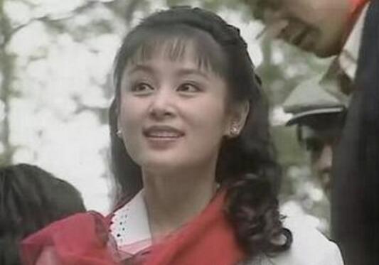 方脸美人陈红为什么年轻的时候惊为天人,现在