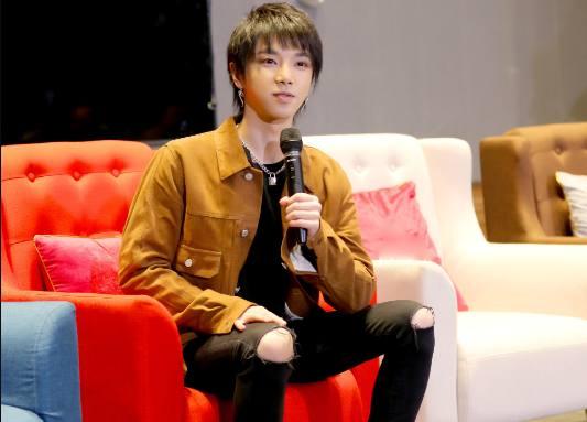 是《天籁》最让人不敢信的导师,但其实刘欢早