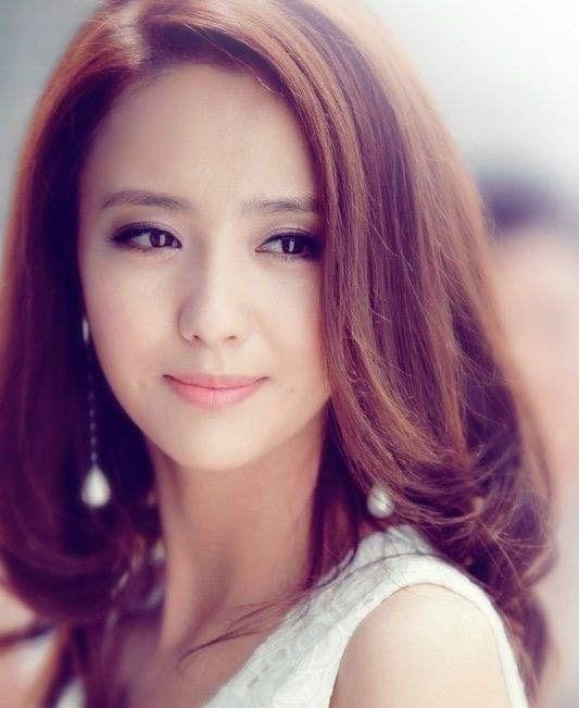 都在疑惑佟丽娅为什么不与陈思诚离婚？原因至今令人无法接受！