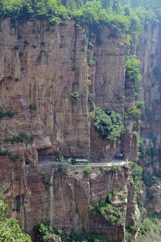 河南郭亮村的挂壁公路