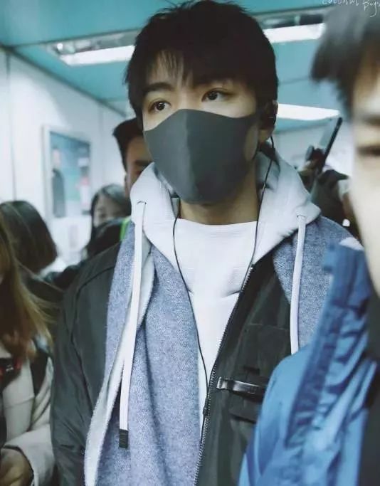 2017末期《快乐大本营》陪你跨年,王俊凯迪丽