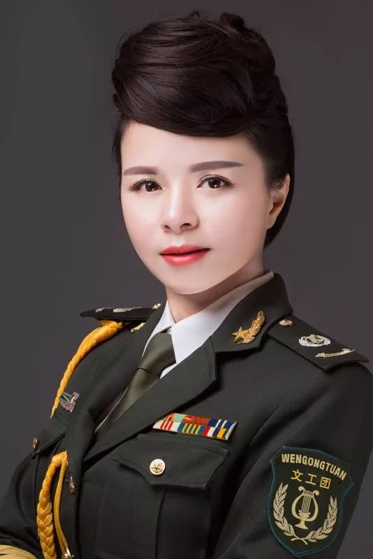 周氏一家亲——华语乐坛原创女歌手周舟献唱开州周氏宗亲会