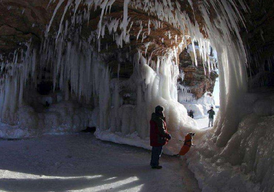 世界最怪的冰洞:夏天结冰,冬天化冰,温度越高