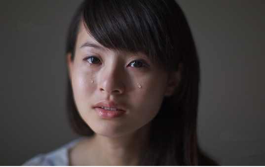 研究表明,越是爱哭的女人智商越高