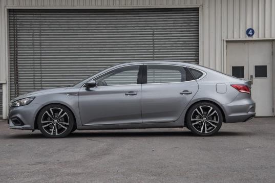 思域的头号对产对手，便宜6万不说，关键还更快！