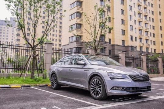 德系最良心的一款B级车售价跌破13万，却一直处于打酱油的状态