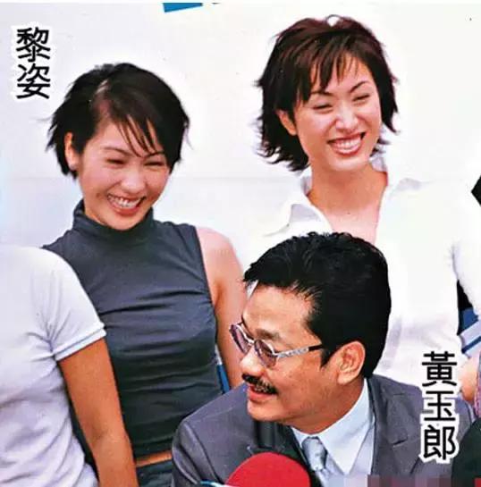 黎姿跟老公逛街，老公的这一细节让人佩服，难怪黎姿会嫁给他！