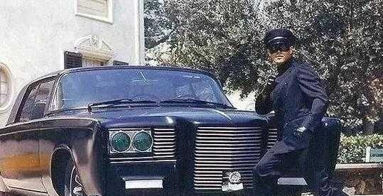 李小龙拥有过许多经典车，却没比及这辆劳斯莱斯就走了