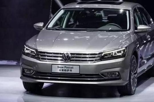 18款帕萨特来袭！外观再度升级，首次搭载奥迪大灯，售价有所提高