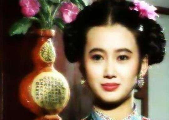 原来苏麻喇姑朱娜是嫁给了这个男人,是个歌手