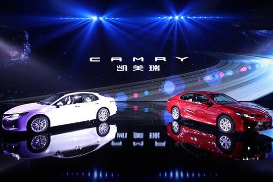 还有纠结选哪款?老司机教你如何选第八代凯美瑞