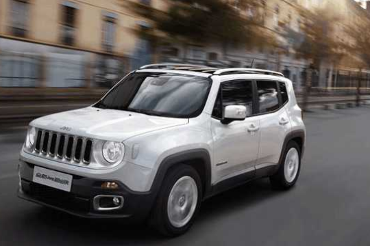 这款SUV霸气登场，全景天窗，不输路虎，只要13万，还买啥哈弗！